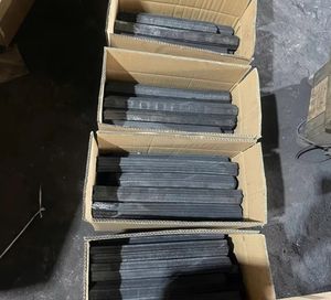 Charbon de bois en briquettes carrées fabriqué à la machine, en bambou noir, sac de 10 kg, prix usine, pour barbecue extérieur et camping - Product Image 5