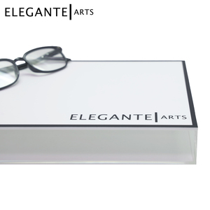 Exhibidor de Madera con Ventana Óptica - Product Image 2