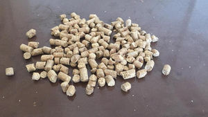 Pellets de Biomasa de Pino Natural para Calderas Industriales, Estufas de Calefacción Doméstica y Soluciones Energéticas para Invernaderos Agrícolas - Product Image 3