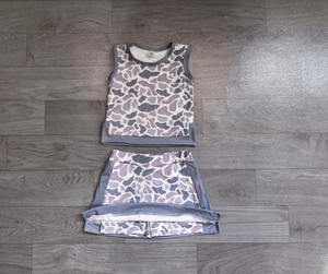 Conjuntos de Ropa Deportiva para Bebés Niñas, Top y Falda Corta con Estampado de Camuflaje Gris Claro - Product Image 4