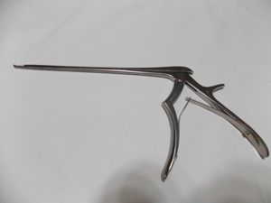 Delicate 5.25 Inch Stainless Steel ENT Surgical Forceps <b>Unique</b> Ear Cup Design Surgical Instruments Basis Surgical Instruments - Product Image 4