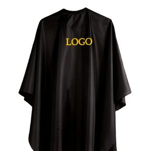 Cape de coiffure professionnelle, résistante à l'eau, confortable, en polyester, anti-adhésive, fermeture réglable au cou, logo d'entreprise personnalisé - Product Image 3