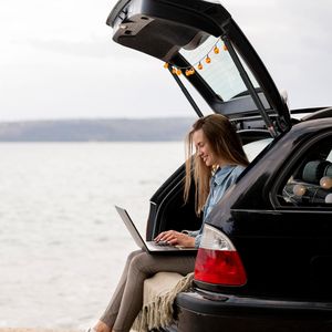 Attuatore Elettrico per Portellone Posteriore Sinistro Jeep Grand Cherokee WK2 Serie 2011-2012, Supporto di Sollevamento Elettrico per Operatori di Portelloni - Product Image 5