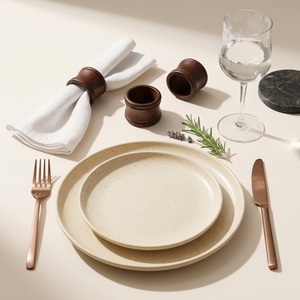 Lot d'anneaux de serviette en bois d'acacia faits à la main pour mariage, banquet, décoration de table, porte-serviettes en bois pour fournitures de restauration hôtelière - Product Image 1