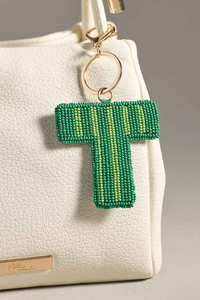 Porte-clés lettre T en perles de rocaille vertes à carreaux, fait main, écologique, bijoux de mariage, broderie perlée, breloque de sac personnalisée - Product Image 2