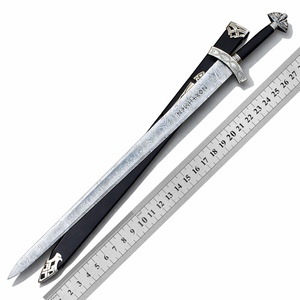 ดาบไวกิ้งเหล็กดามัสกัสทำมือ พร้อมปลอกดาบ ของตกแต่งผนังสไตล์ยุคกลาง เหมาะเป็นของขวัญสำหรับงานแต่งงาน วันเกิด และวันครบรอบ - Product Image 1