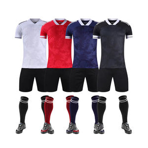 ชุดเสื้อฟุตบอลชายแบบสั่งทำพิเศษ พิมพ์ลายแบบ Sublimation คอวี แขนสั้น ระบายเหงื่อได้ดี ใช้ได้ทุกฤดู ขนาดผู้ใหญ่ - Product Image 1