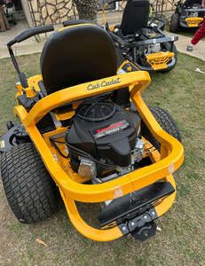 Cub Cadet Ultima ZT2 60 pouces Plateforme flottante fabriquée avec moteur Kawasaki FR Series V-Twin 24HP et double transmission hydrodynamique - Product Image 6