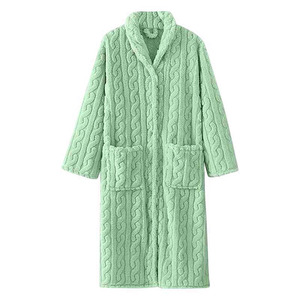 Bata Larga de Felpa Suave para Mujer con Cuello Vuelto, Mangas Largas, Ropa Cómoda para Invierno, Diseño Tejido de Color Liso - Product Image 3