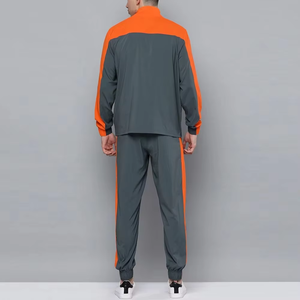 Trajes Deportivos de Invierno Personalizados, Reflectantes, Transpirables, 100% Poliéster, con Capucha, Diseño Floral, para Correr, Fútbol - Product Image 2