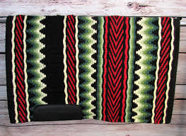 Couverture de selle de luxe en laine premium, faite à la main pour l'équitation et l'entraînement - Product Image 2