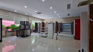 Puerta Interior de Madera Sólida Precolgada de Calidad Premium con Película de PVC Impermeable, Anti-termitas, Anti-fisuras, Fácil de Limpiar, para Uso en Dormitorios y Cocinas - Product Image 6