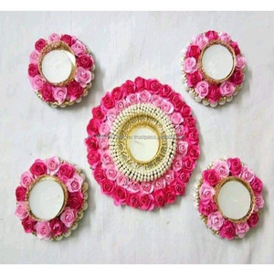 Centre de table décoratif léger et écologique en bois fait main indien, motif traditionnel multicolore, avec pompon floral, pour mariage et thé - Product Image 5