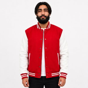 Chaquetas Varsity Personalizadas al por Mayor para Minoristas de Ropa Urbana en EE. UU. con Parches y Prendas Exteriores Personalizadas - Product Image 1