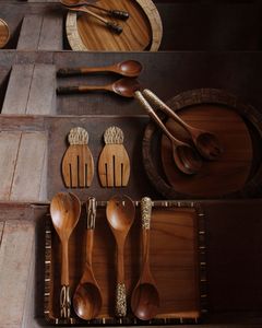 Cucharas y tenedores de madera de suar de 30 cm, hechos a mano, con incrustaciones, aptos para alimentos, vajilla natural de Indonesia - Product Image 5