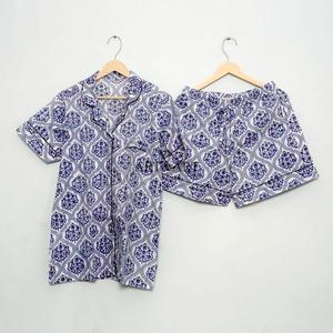 Conjunto de Pijama de Algodón Suave y Cómodo de Manga Corta con Estampado Floral, Transpirable y de Secado Rápido para Mujer, Ligero y Acogedor para Primavera/Verano - Product Image 3