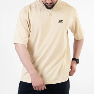 เสื้อยืดโอเวอร์ไซส์ผู้ชายทรงเออร์โกโนมิกส์ไร้ตะเข็บ ผ้าประสิทธิภาพสูง เหมาะสำหรับการออกกำลังกายเพาะกายและฟิตเนส - Product Image 3
