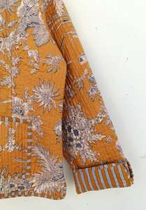 Veste matelassée imprimée à la main : Manteau court en coton indien style bohème - Product Image 5