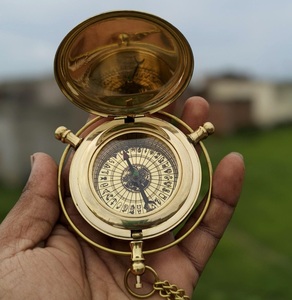 Classic <b>Antique</b> Brass Marine <b>Compass</b> with Leather Case Nautical Collectible Gift for Men Sailors and Explorers - Product Image 5