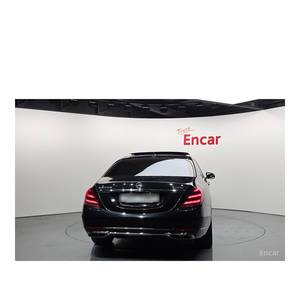 Mercedes-Benz S560 4MATIC S-Class Maybach 2018 con Volante a la Izquierda, Caja de Cambios Automática y Cámara Trasera, 152,916 km - Product Image 4