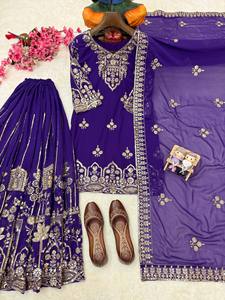 Enhance the Beauty of Your Wardrobe with This Newly Launched Modern Salwar Kameez <b>Flared</b> Plazzo Set in Faux Georgette - Product Image 3