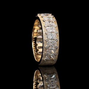AMBER JEWELS Anillo de Boda Clásico de Eternidad Unisex de Plata 925 con Baño de Rodio y Moissanita de Corte Ovalado con Engaste de Bisel - Product Image 4
