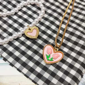 Collar Multicapa con Colgante de Tulipán en Forma de Corazón, Cadena Chapada en Oro, Perlas y Cuentas, Joyería Floral Linda para Mujer, Uso Diario - Product Image 2