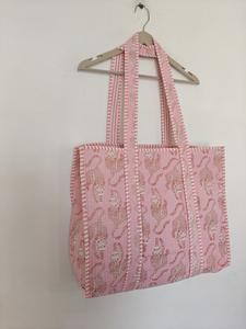 Sac pour ordinateur portable en coton à motif floral, vert, rouge, bleu, avec bandoulière matelassée - Product Image 1