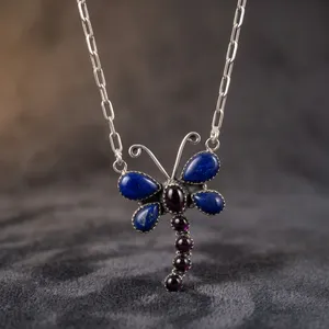 Collar con colgante de mariposa de plata de ley 925 con lapislázuli azul y granate granate, engaste en bisel, para mujer, uso diario - Product Image 3
