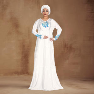 Kaftan Modeste en Rayonne Brodé avec Détails Ornés sur le Panneau Avant, Silhouette Évasée Superposée, Poignets Ornés, Élégant pour le Ramadan, ODM - Product Image 1