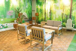 Boîte de rangement de jardin conçue pour organiser les outils et accessoires d'extérieur tout en offrant un stockage résistant aux intempéries et sécurisé - Product Image 6