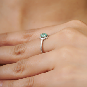 Trendy Hot Selling Single Stone Natural Emerald Gemstone Solitaire <b>Ring</b> <b>For</b> <b>Girls</b> Wedding Engagement Party Wear - Product Image 4