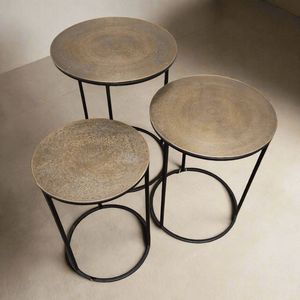 Table d'appoint moderne en métal au design industriel élégant pour salon, chambre, balcon, bureau, décoration contemporaine pour la maison - Product Image 1