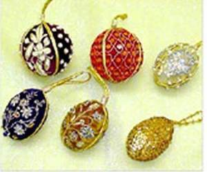 Único hecho a mano personalizar hermoso diseño de calidad pura Zari bordado botella verde forma colgante adornos de Navidad para árbol - Product Image 3