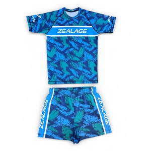 Ensemble de rashguards BJJ sans gi personnalisés, shorts de grappling MMA sans gi, impression par sublimation, fabriqué au Pakistan - Product Image 1