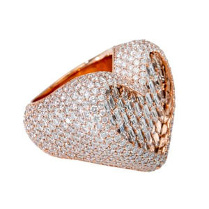 Bijoux Hip Hop en Argent Sterling 925 Plaqué Rhodium avec Moissanite en Forme de Cœur Givrée et Grappe de Baguettes – Cadeaux de Mariage ou de Fiançailles - Product Image 3