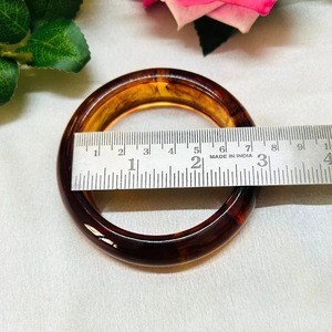 Brazalete Ecológico Hecho a Mano en Latón con Diseño Abstracto Multicolor, Personalización de Lujo, Joyería Contemporánea Premium para Regalo - Product Image 5