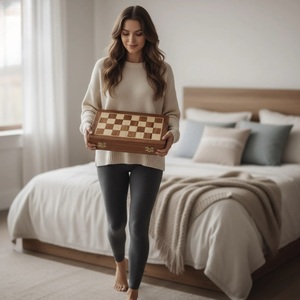 Tablero de Ajedrez Rectangular Rústico y Ecológico de ILAHI, Hecho a Mano con Madera Pura al 100%, Estilo Animal/Amor, Tamaño Personalizado - Product Image 5