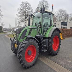 Tractor Fendt 512 VARIO Modelo 2023 de 122HP con Motor Mitsubishi, Diseñado para una Excelente Producción Agrícola de Alto Rendimiento - Product Image 6