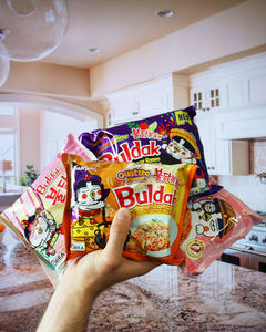 Vente en gros de nouilles Samyang Buldak au fromage Carbonara saveur poulet (130g×5 paquets en stock, livraison rapide garantie avec de grosses réductions) - Product Image 4