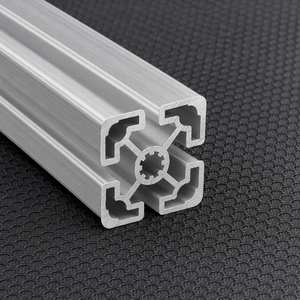 Perfil Estructural de Aluminio con Ranura en T de 40×40, 4 Ranuras, Ligero, para Construcción de Estructuras y Máquinas, Disponible para la Venta - Product Image 3