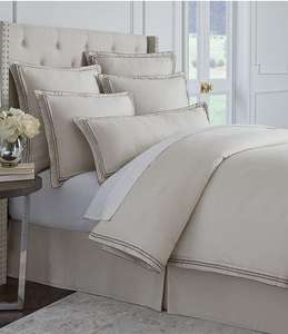 Colección Pristine Premium, Sábanas de Satén 100% Poliéster, Color Blanco Ártico. Juego de Sábanas Luxe Stay Home, Acabado Satinado, Tamaño Queen, 400 Hilos - Product Image 2