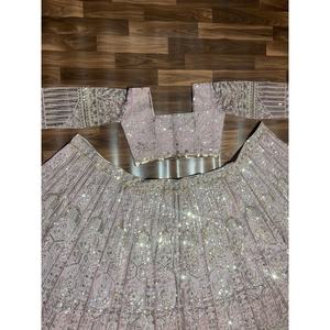 Belle robe de soirée à broder en fil Lehenga Choli - Product Image 5