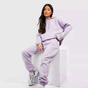 Ensemble de survêtement oversize de haute qualité pour femme, avec logo, short inclus, survêtements unis et tendance - Product Image 3