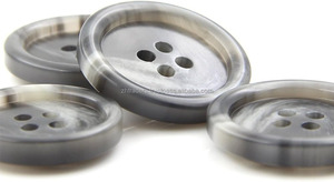 Botones de Resina Impermeables Hechos a Mano en India para Camisas de Hombre y Mujer - Varios Usos - Product Image 6