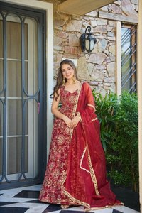 Robe Anarkali en soie marron pour femme, longueur ras du sol, brodée, style indien pakistanais, pour mariage, avec dupatta, séchage rapide - Product Image 1