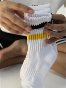 Calcetines de Baloncesto Térmicos Transpirables al por Mayor para Hombre, Calcetines Deportivos de Poliéster con Diseño de Letras a la Moda, Equipación Personalizada para Equipos - Product Image 6