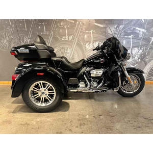 Motocicleta Cruiser Tri Glide Ultra 2024 Usada, Personalizada, con Estabilidad Confiable para Largas Distancias, en Venta - Product Image 1