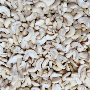 Échantillon GRATUIT de noix de cajou concassées WS LP SP BB prêtes à être expédiées - SANTIGO - Product Image 1