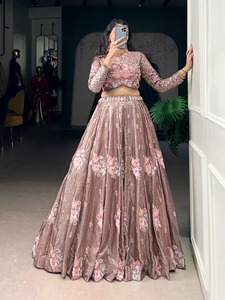 Lehenga Choli en Soie Brodé Floral Multicolore, Tissu Velours, Tenue Indienne et Pakistanaise pour Mariage, Fête et Cérémonie, Séchage Rapide - Product Image 2